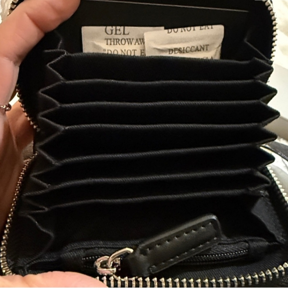 Karl Lagerfeld Black and Cream Iconic Wallet - Picture 3 of 4
